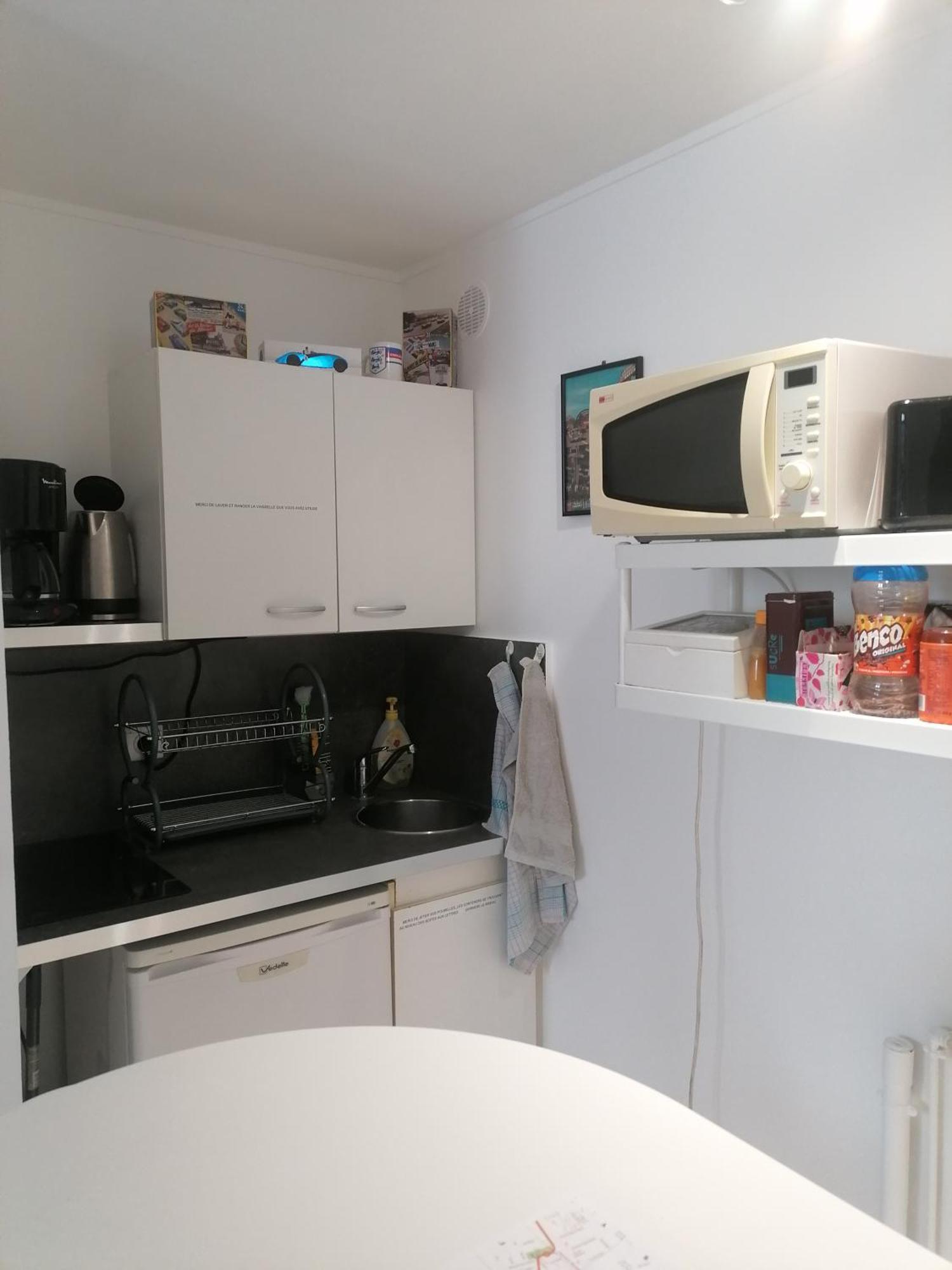Le Petit Chalet -Appartement Proche De La Vieille Ville , Du Centre Ville Et Du Tram- Petit Dejeuner Offert เลอม็องส์ ภายนอก รูปภาพ