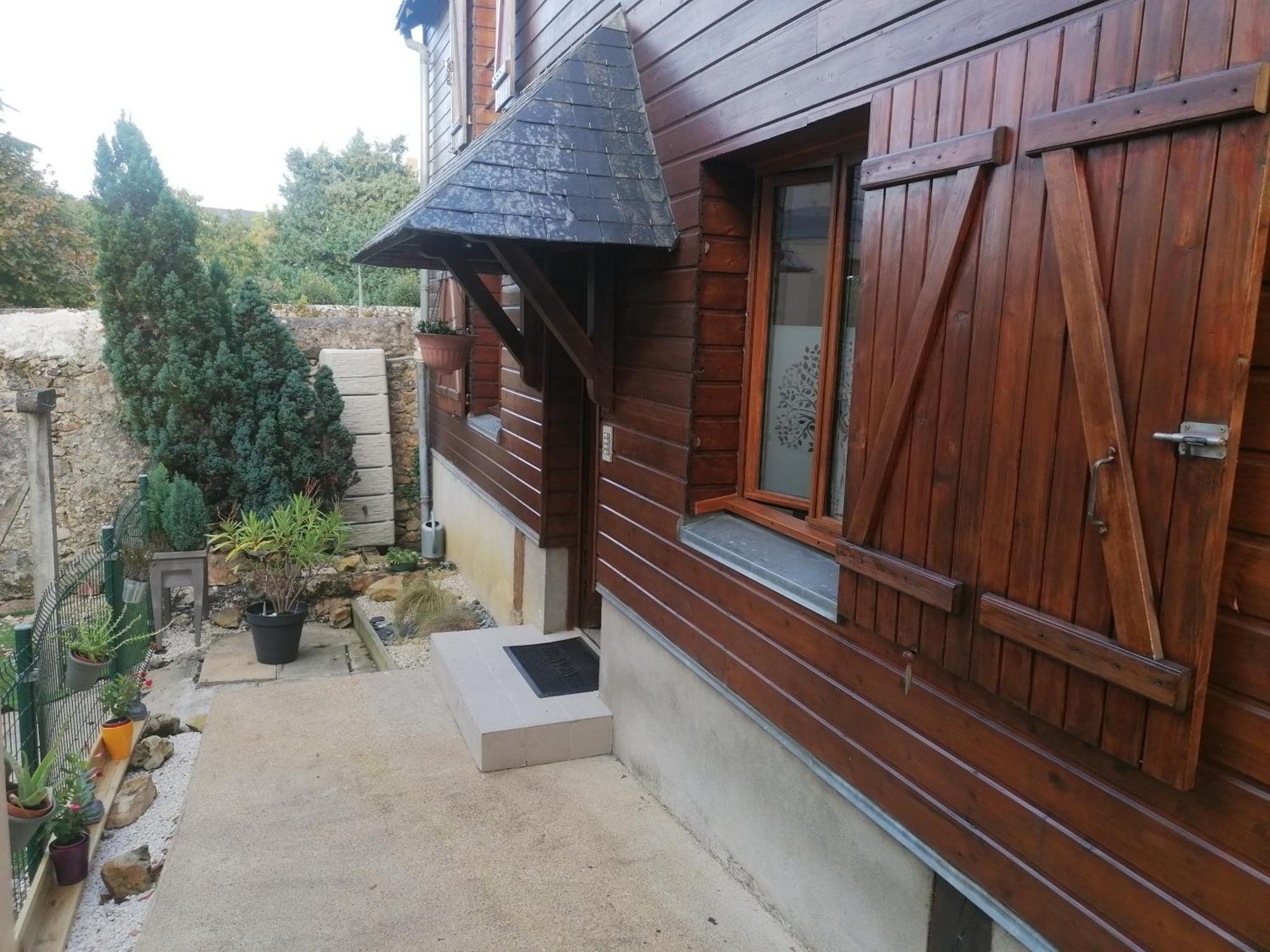 Le Petit Chalet -Appartement Proche De La Vieille Ville , Du Centre Ville Et Du Tram- Petit Dejeuner Offert เลอม็องส์ ภายนอก รูปภาพ